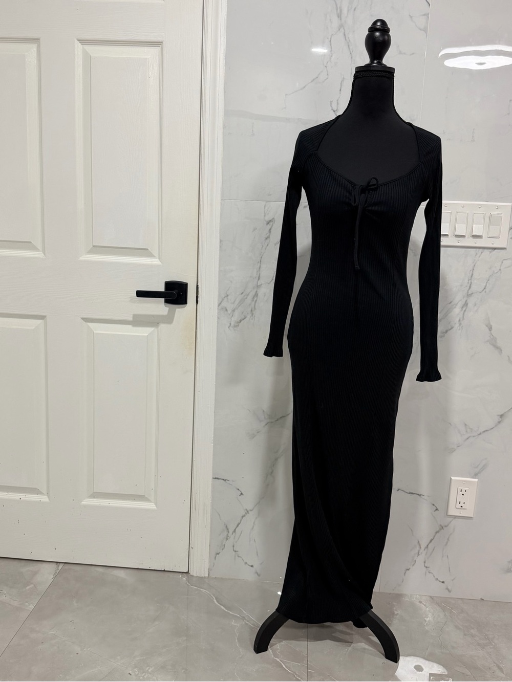 Aerie front tie  Black Ribbed Long-Sleeve Maxi Dress  Women sz small side slit